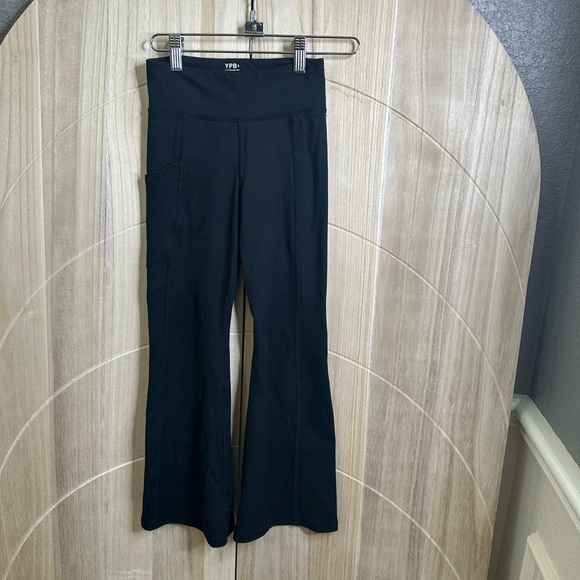 Abercrombie YPB Kids Flare Leggings : yoga pants size 7 / 8 black - Picture 1 of 6